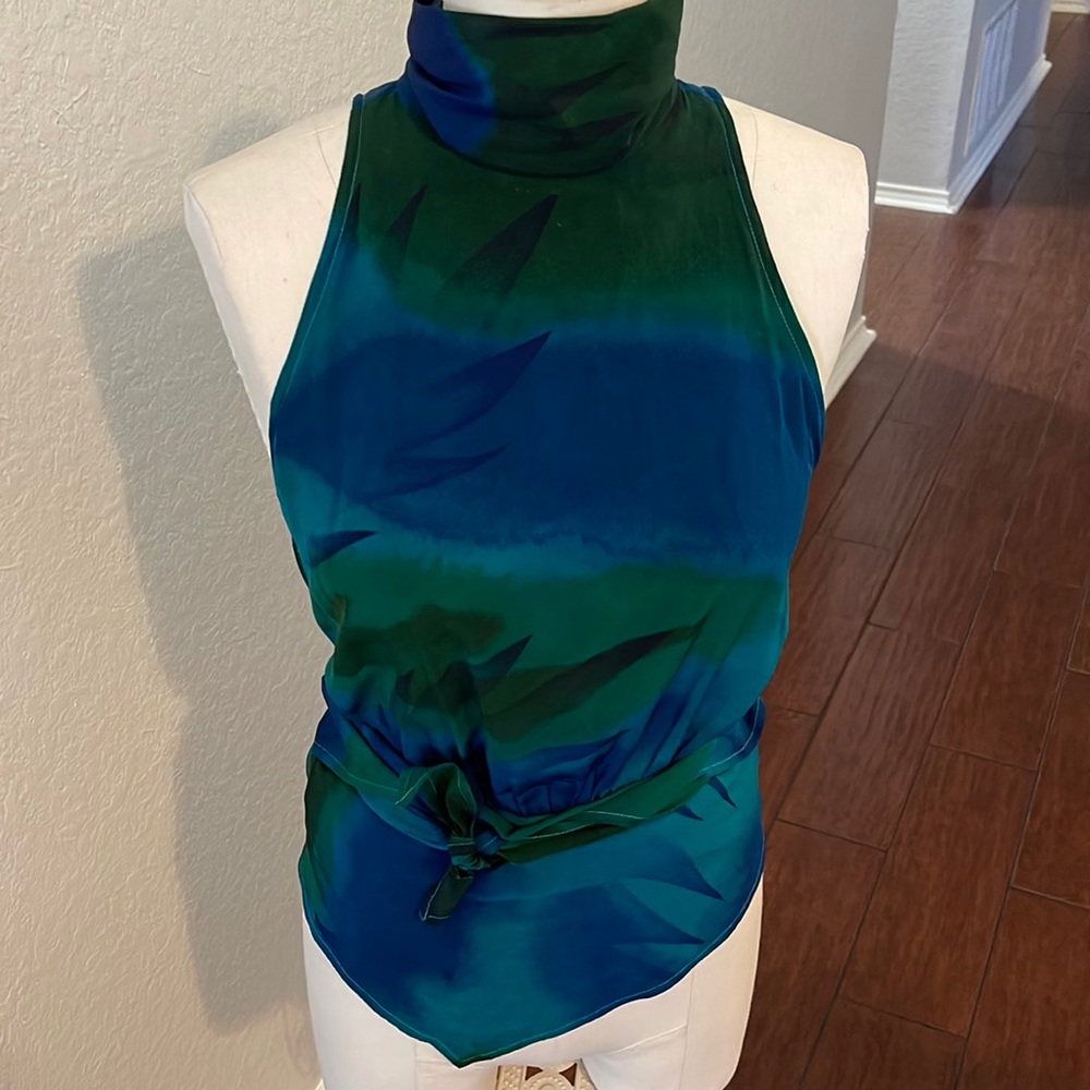 Dianne B. Cygne Design Outfit